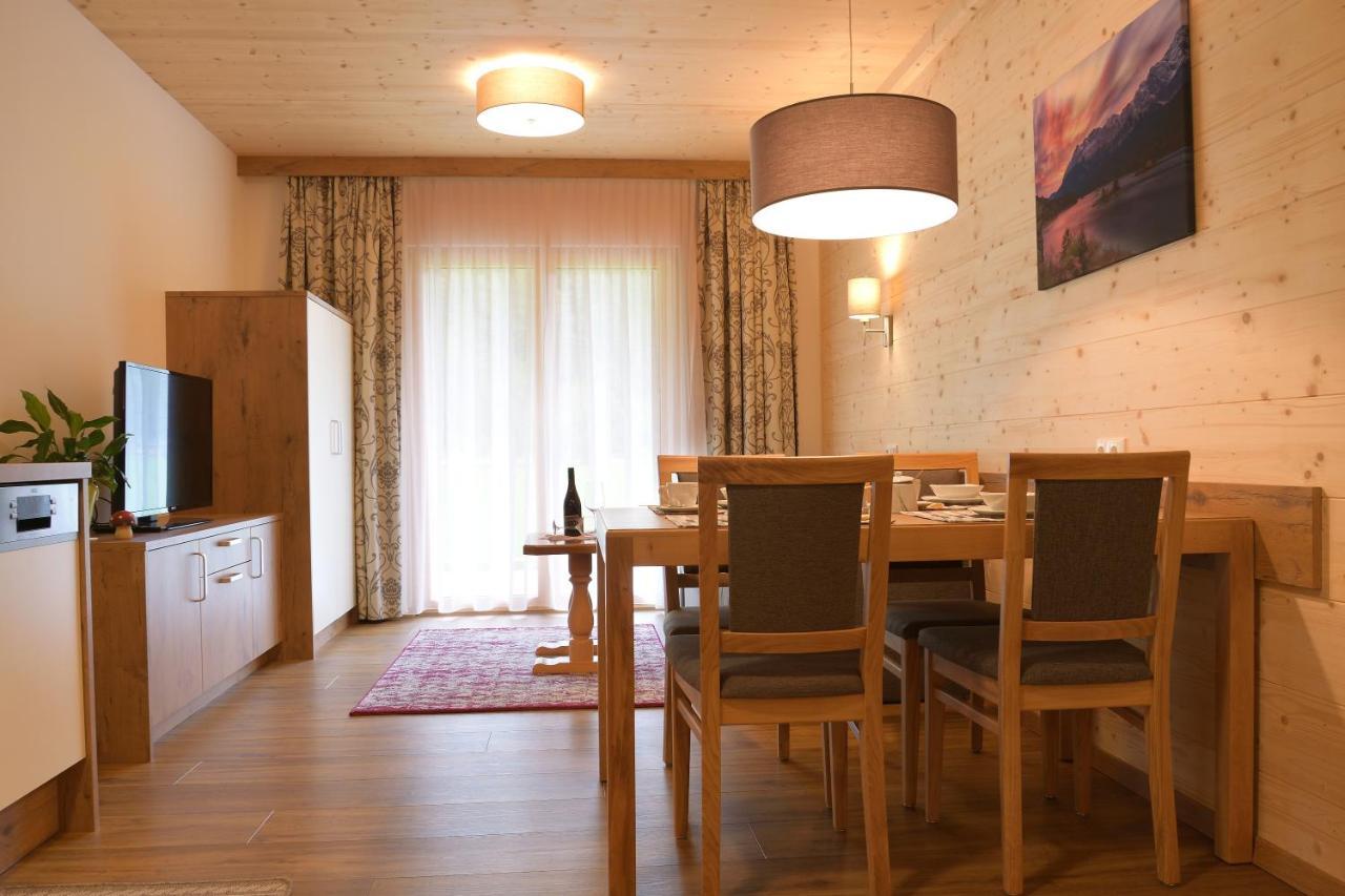 Villa Alpin Holzgau Ngoại thất bức ảnh